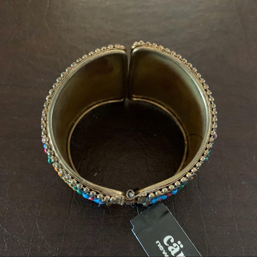Woman’s cuff - Picture 3 of 5